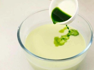 斑斓榴莲班戟怎么做？