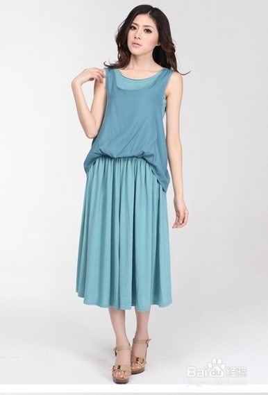 夏季帆布鞋搭配什么样裙子好看?