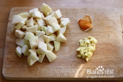 怎么做银耳陈皮生姜炖梨呢