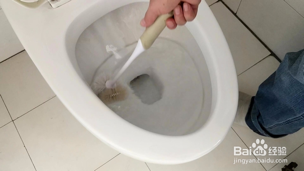 教你如何除去卫生间马桶上的水垢水锈和异味