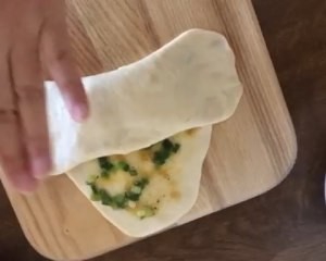 简单好吃的家常葱花饼