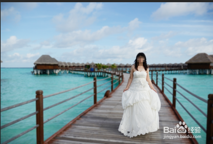 PS如何利用羽化功能使照片过渡更自然？