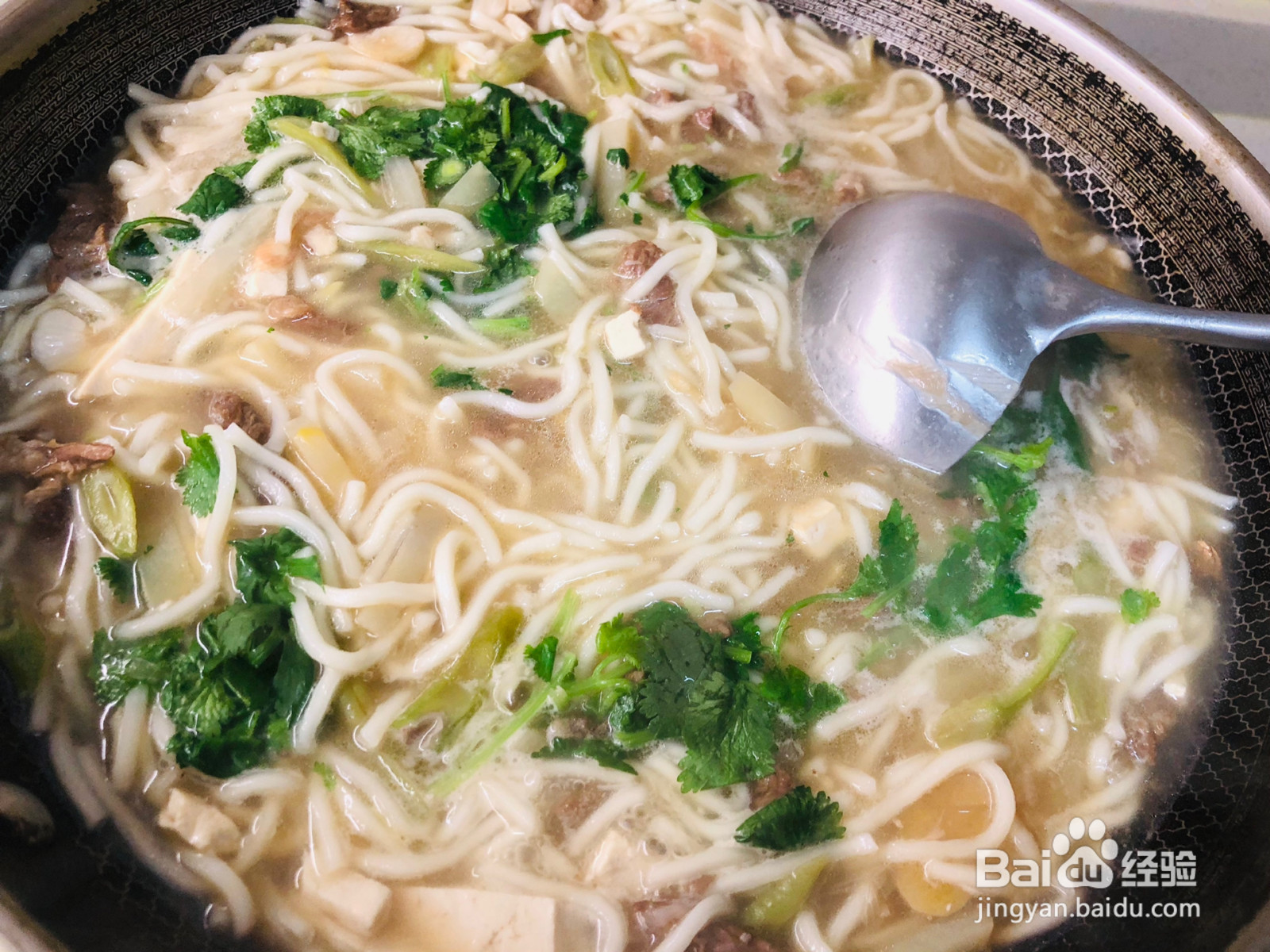 羊肉香头子面条的做法