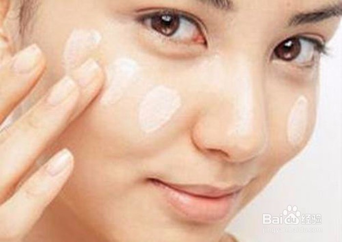 完美妆容前的护肤步骤