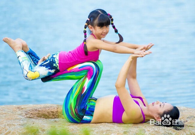 关晓彤下厨为爸爸做爱心面 贴心小棉袄如何养成