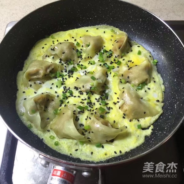 抱蛋馄饨的做法