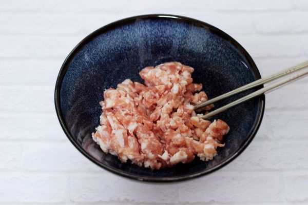 洋葱猪肉香菜发面馅饼