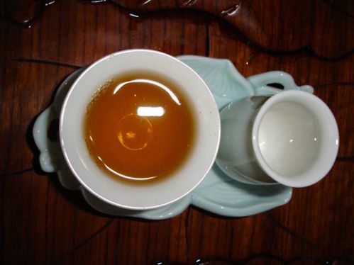 教你如何鉴别普洱茶的年代