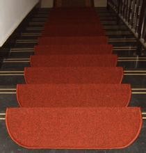 酒店楼梯地毯怎么安装?