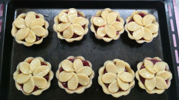 樱桃果酱迷你派