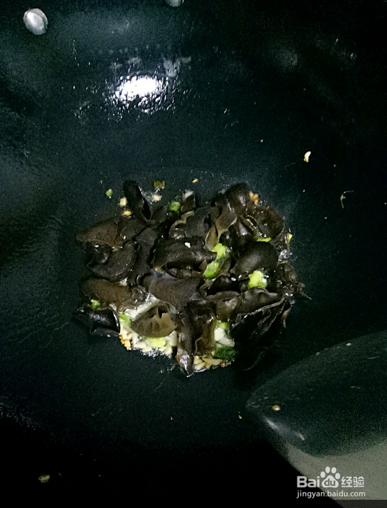 家常小菜黄瓜木耳炒鸡蛋