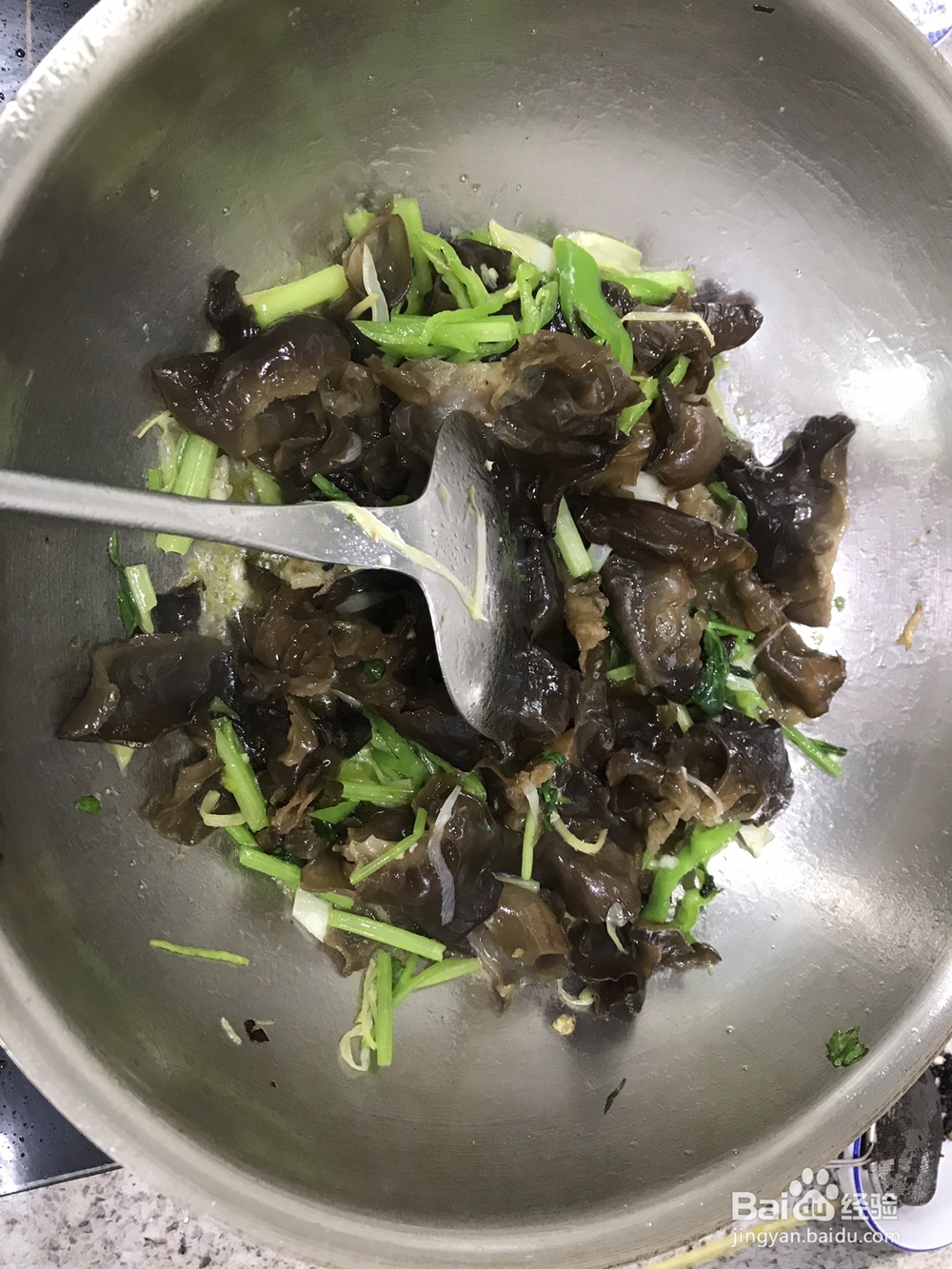 简单好吃的小炒木耳