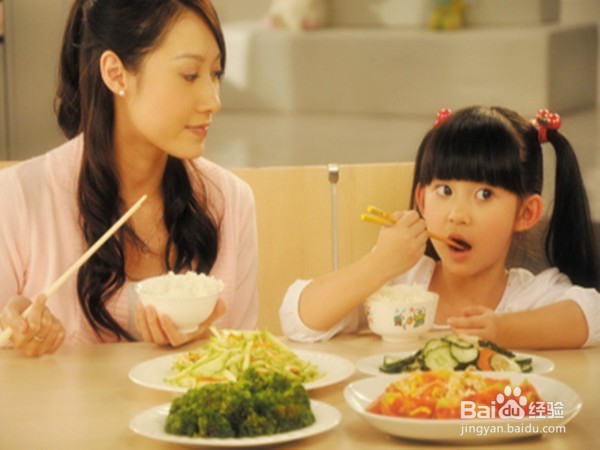 夏季咽喉痛怎么办