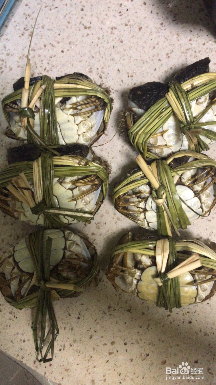 细腻美味的盐焗大闸蟹