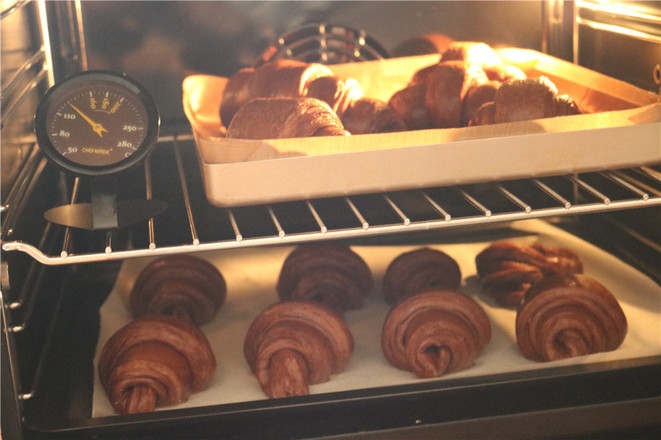 巧克力可颂的做法