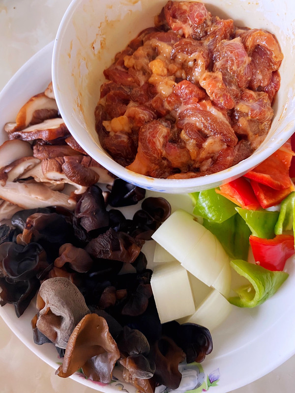 孜然羊肉炒面片