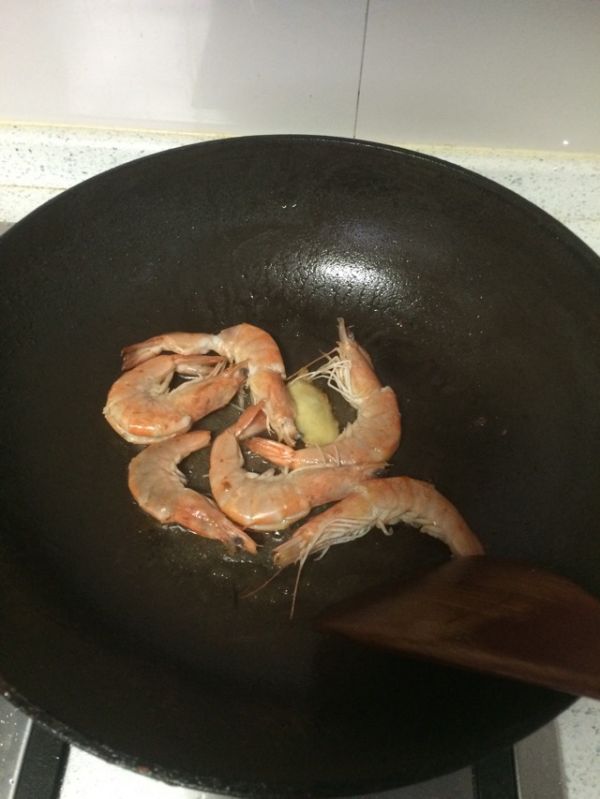 冬笋对虾干菜汤