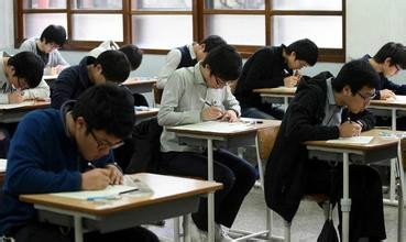 家长怎样做好考前后勤？