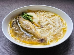 可以承包整个鱼塘的黄鱼面