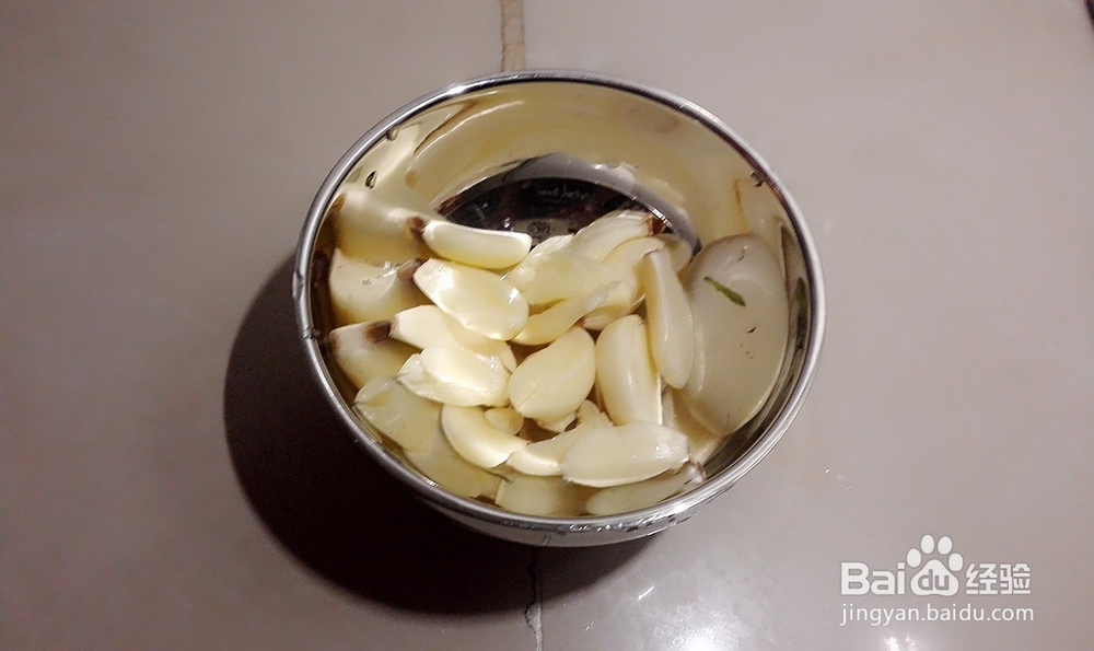 香菇炒鸡肉的家常菜做法