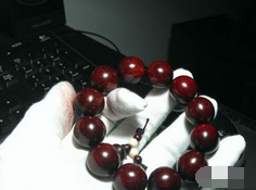 小叶紫檀盘玩效果对比图