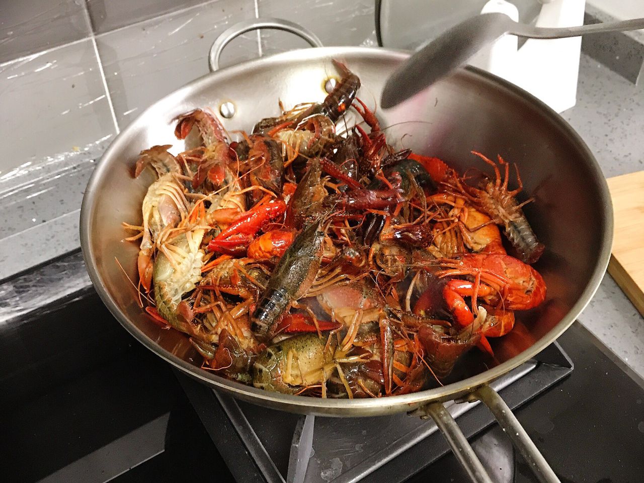 香辣啤酒小龙虾,炎炎的夏日来一个