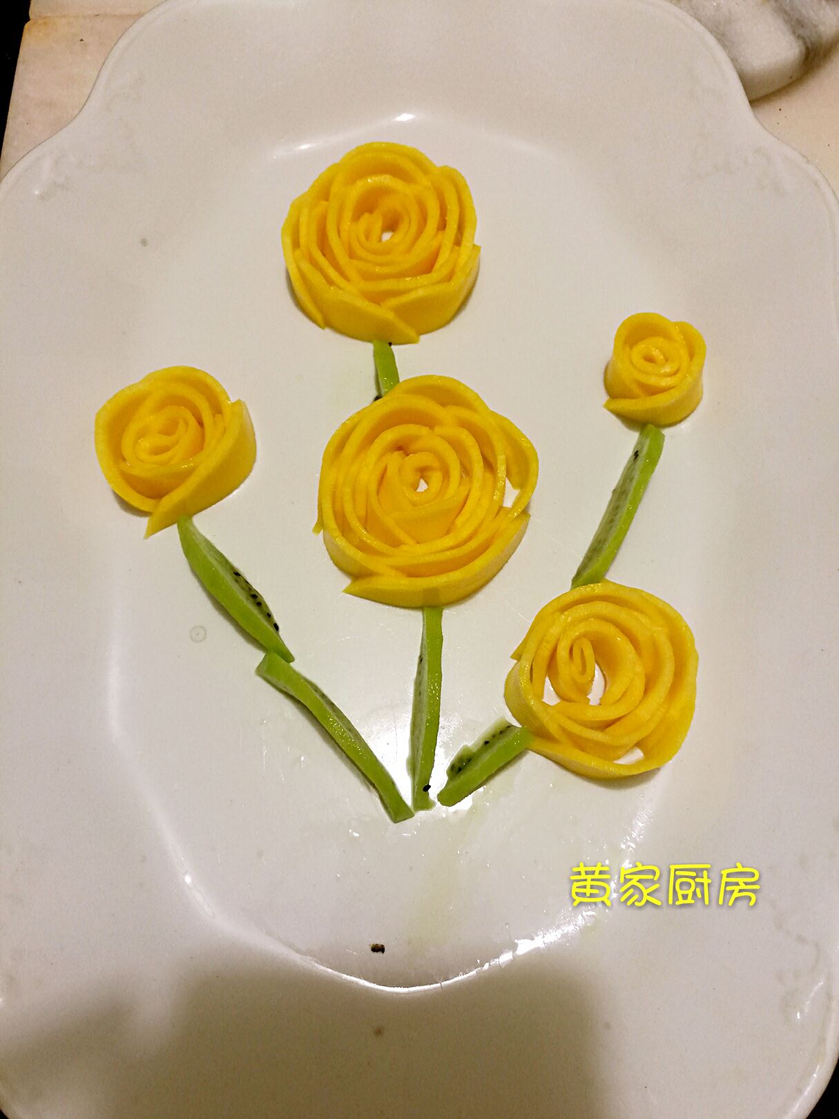 芒果玫瑰花的做法，你还不心动吗！