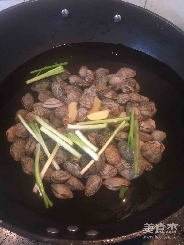 葱油花蛤的做法