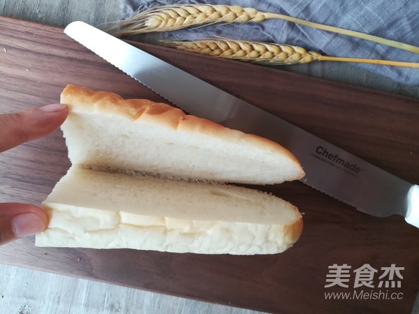 多汁碎牛排三明治