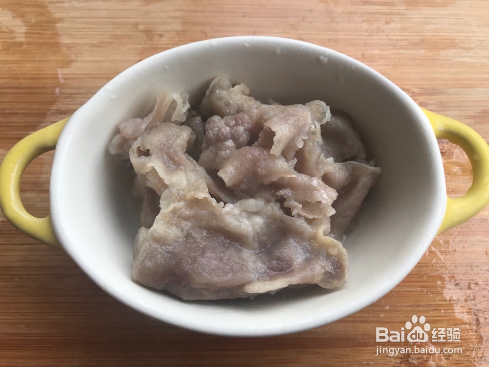 怎么做西红柿金针菇肥牛汤