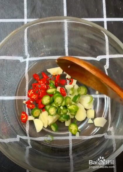 如何制作凉拌饺子皮