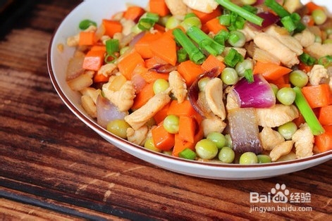 鸡胸肉炒杂疏的做法