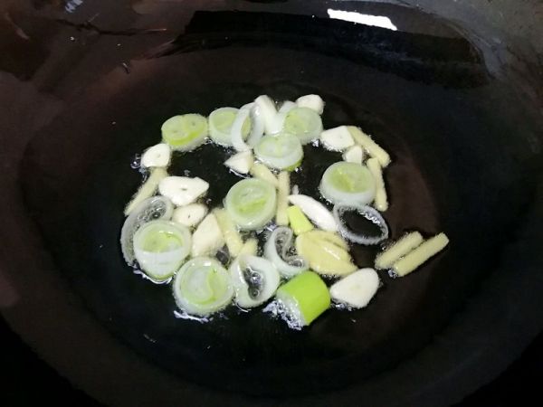 干锅鸭头#食光社干锅鸭#