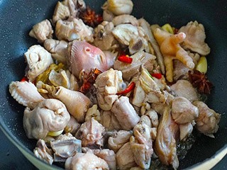 鸡肉炖干豆角怎么做