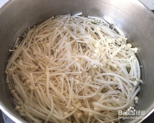 红油金针菇的做法