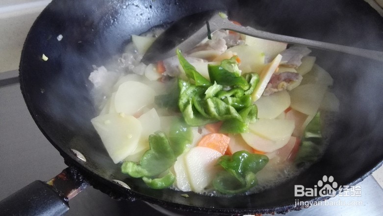 腊肉炒土豆片