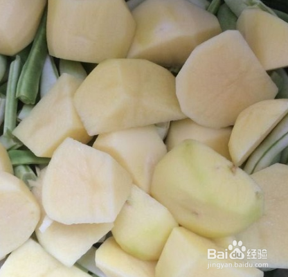 家常猪肉炖芸豆的做法