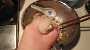 如何制作手工鱼丸