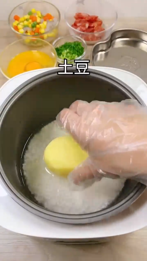 如何制作好吃的什锦拌饭？