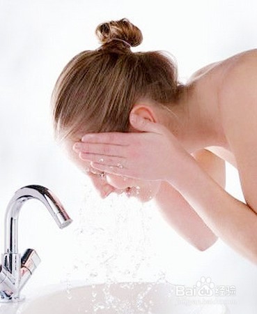 用“白醋”祛痘、消炎