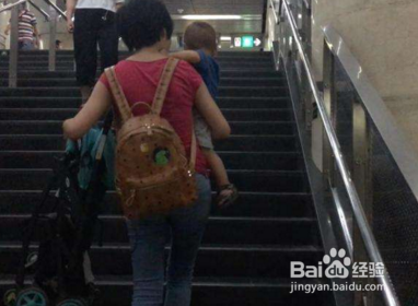 男孩跌落电梯间？如何保证电梯安全