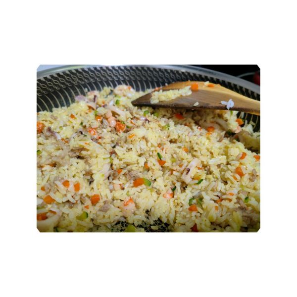 香喷喷海鲜咖喱炒饭