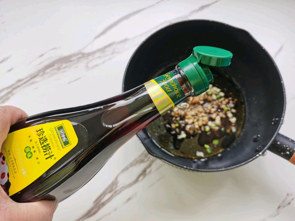 香蒜捞汁拌荞麦面