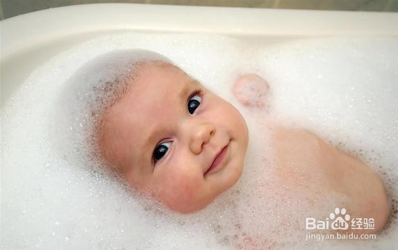 孩子爱啃指甲 可能是身体出问题