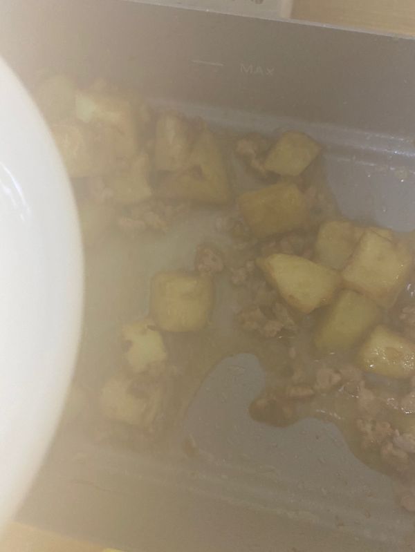 土豆肉沫盖浇饭