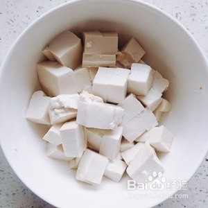 鸭血豆腐煲的美味做法