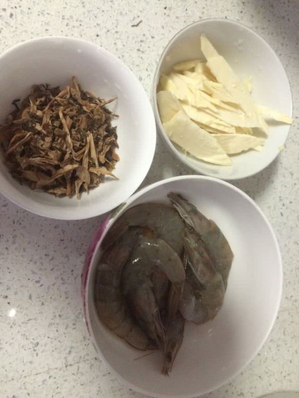 冬笋对虾干菜汤