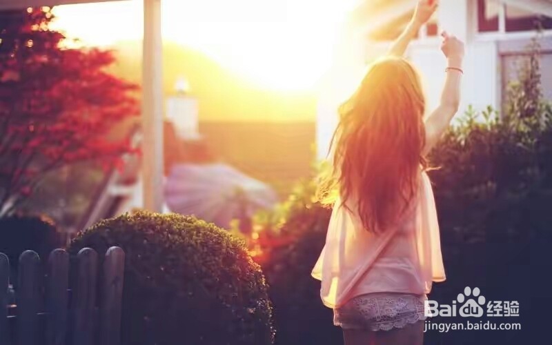 怎么做好看的手机QQ聊天人物画中画背景