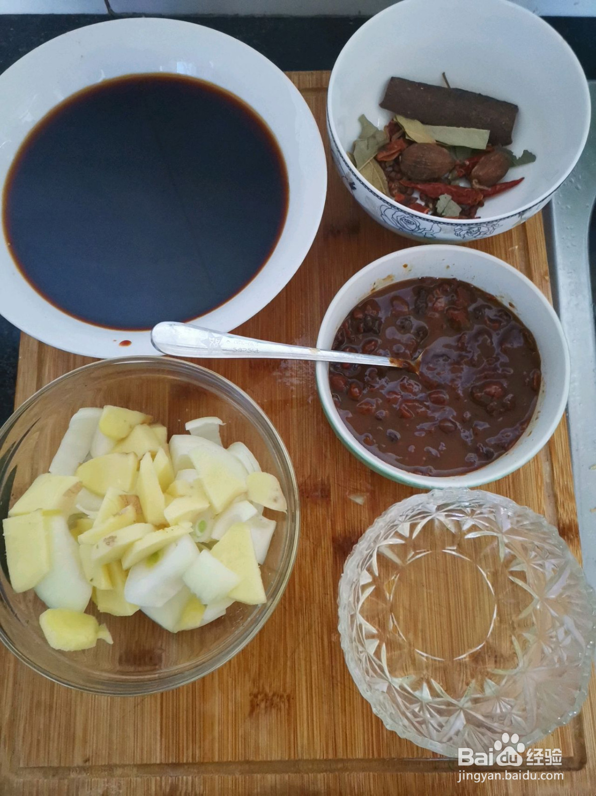 超级美味的家庭版酱牛肉的做法