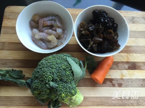 虾仁西兰花的做法